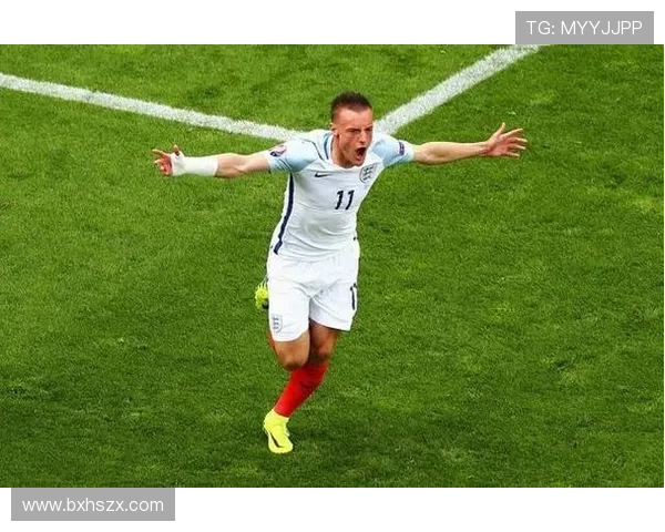 38岁瓦尔迪开心晒照称花了点时间终于为克雷莫内塞打入首球